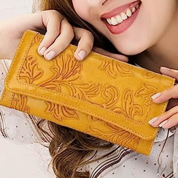 Elegant Yellow Embossed Wallet - Picture 1 of 6